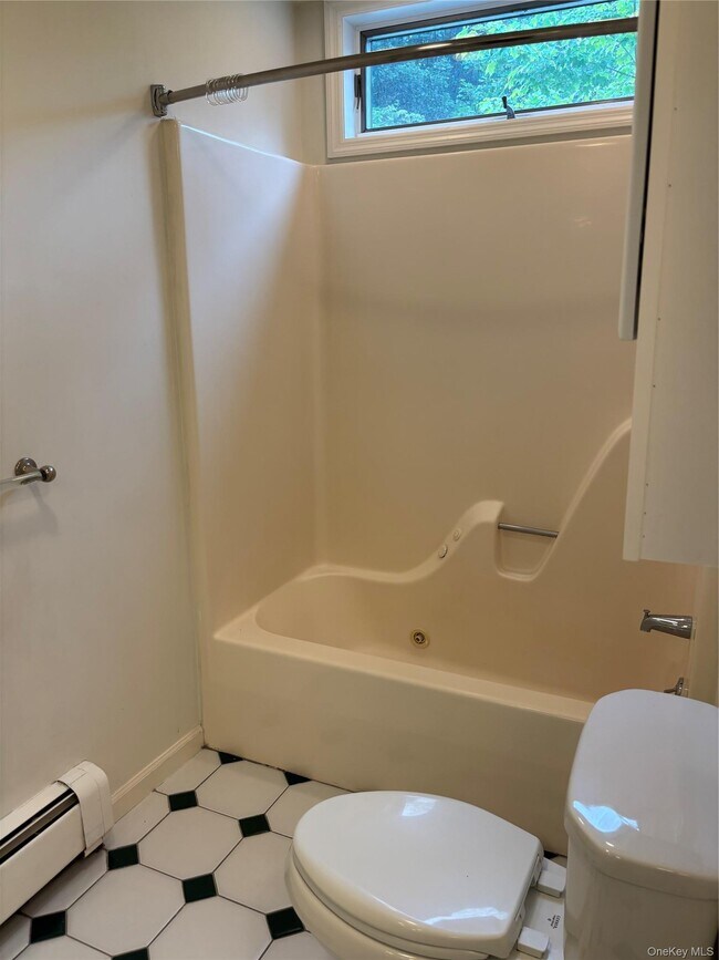Building Photo - 600 NY-22