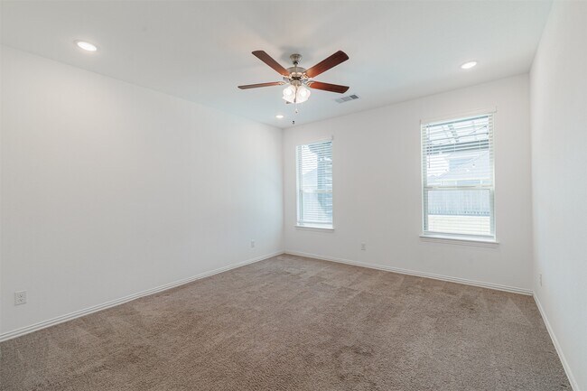 Building Photo - 31319 Horseshoe Meadow Bend Ln