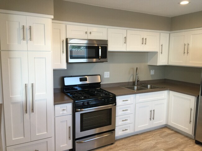 Building Photo - 1601 Alabama St