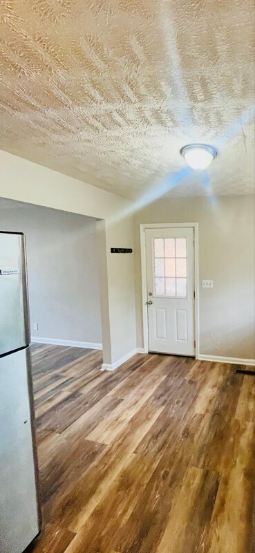 Building Photo - 4222 Yates Dr