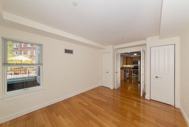 Building Photo - 1405 Beacon St