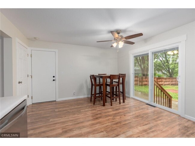 Building Photo - 751 Sandhill Point Rd