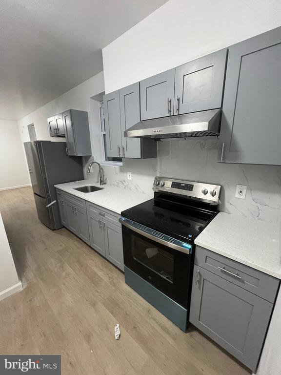 Building Photo - 4422 Locust St