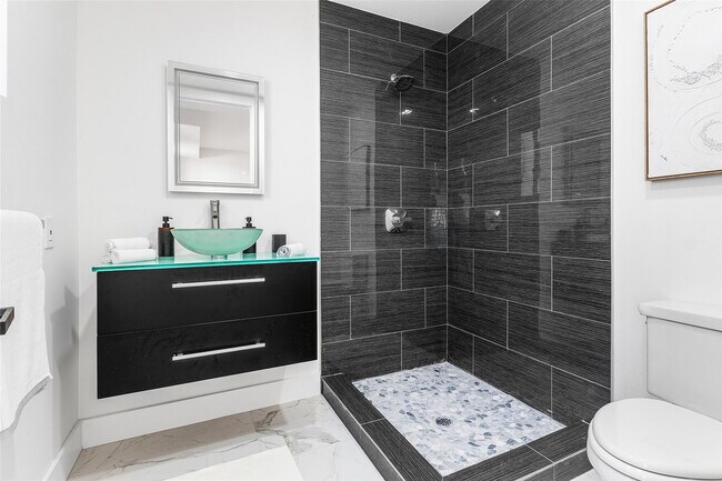 Building Photo - 7132 NW 62nd Terrace