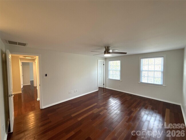 Building Photo - 7318 Connan Ln