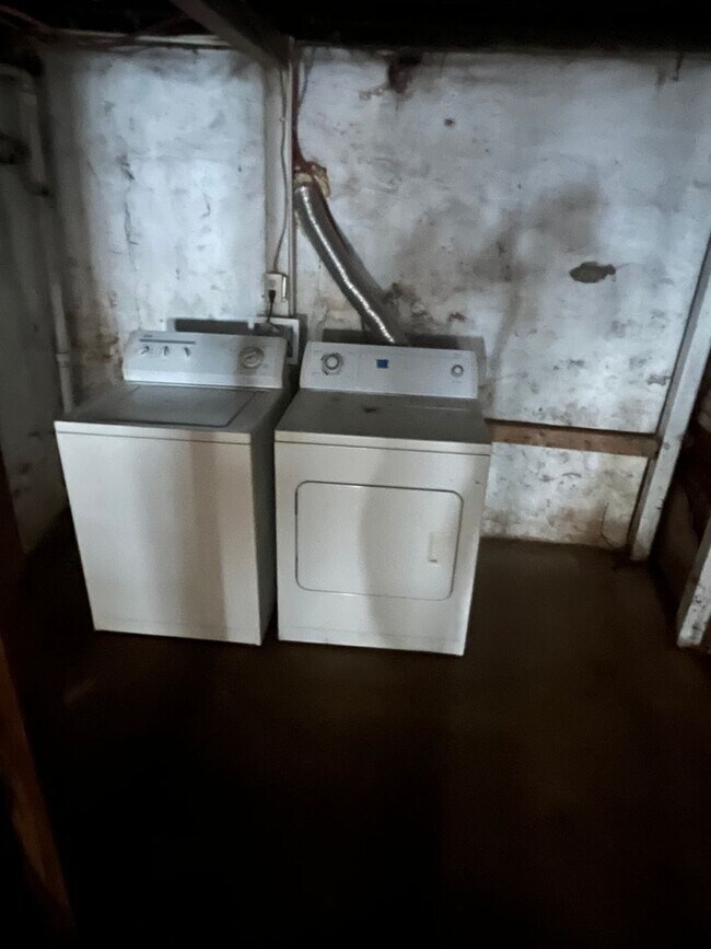 Building Photo - 1918 Penrose Ave