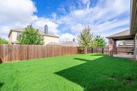 Building Photo - 1412 Red River Dr