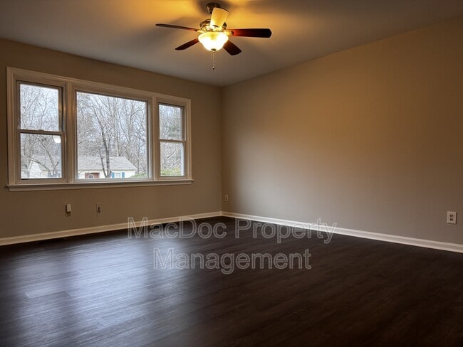 Building Photo - 7301 Drew Ln