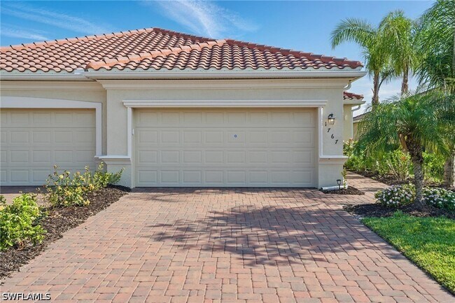 Building Photo - 1767 Alameda Dr