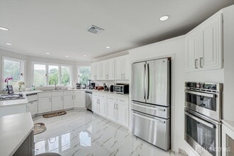 Building Photo - 8 Nathan Dr