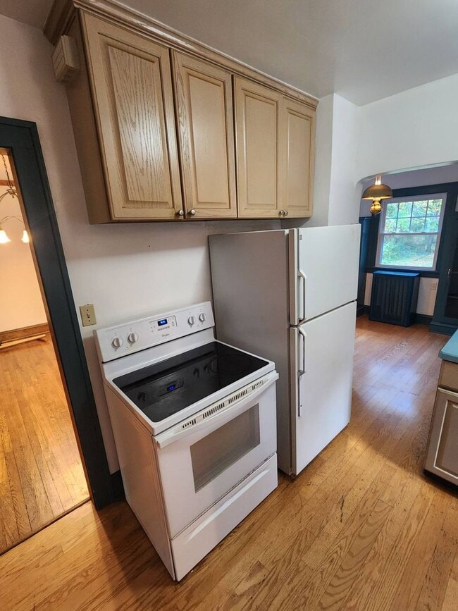 Building Photo - A Place You’ll Love to Call Home – Gorgeous 4-Bedroom Property!