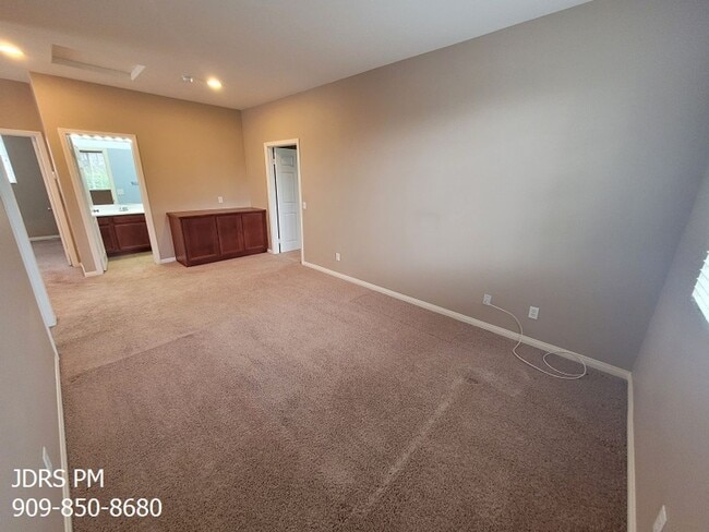 Building Photo - Rancho Cucamonga 4-Bedroom Home