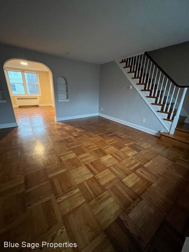 Building Photo - 3 br, 1 bath House - 126 Normandy Rd