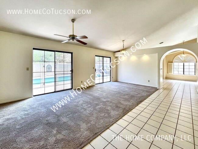 Building Photo - 1551 E Sonoran Desert Dr