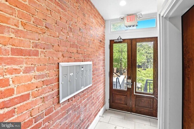 Building Photo - 1448 Harvard St NW