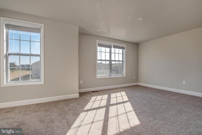 Building Photo - 6110 Sawgrass Ct