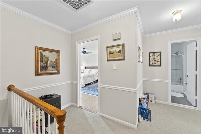 Building Photo - 7252 Greentree Rd