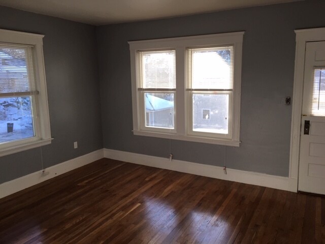 Building Photo - 64 Endicott St
