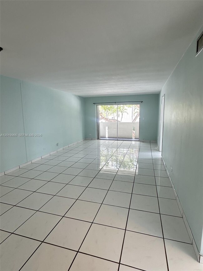 Building Photo - 300 Galen Dr