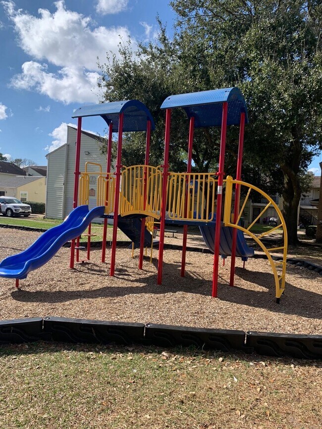 Building Photo - 6200 W Tidwell Rd