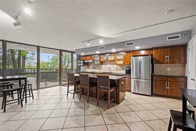 Building Photo - 600 Admiral Blvd