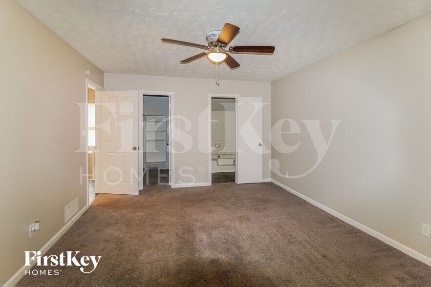 Building Photo - 732 Harness Ct