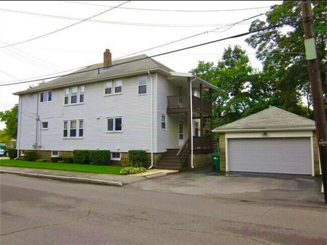 Building Photo - 78 Webster St