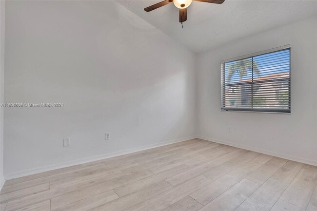 Building Photo - 1381 NW 126th Way