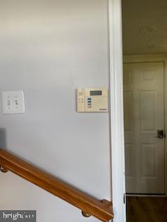 Building Photo - 1531 Oakley Ln