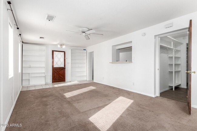 Building Photo - 1341 W Shannon St