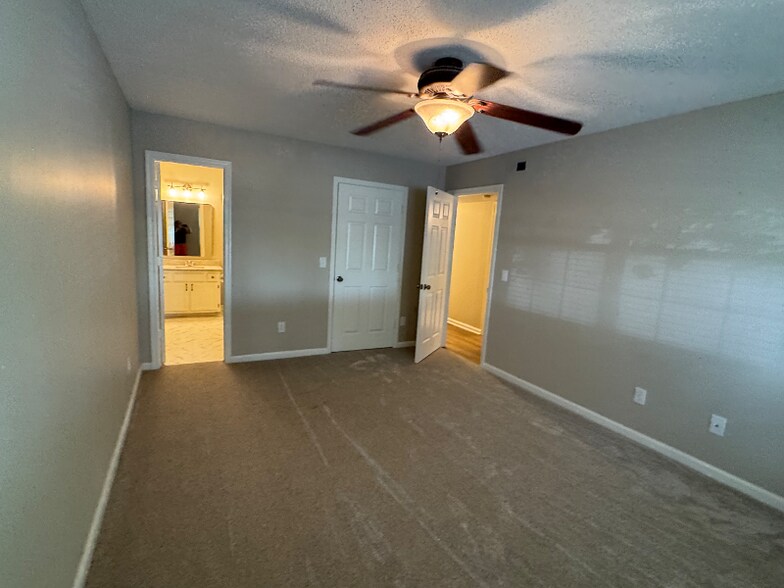 Building Photo - 4228 Edith Ln