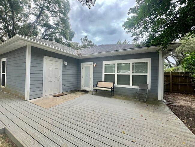 Building Photo - 14278 St. Hwy 20 Niceville FL 32578