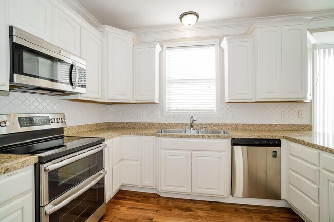 Building Photo - 2410 Long Bow Ave