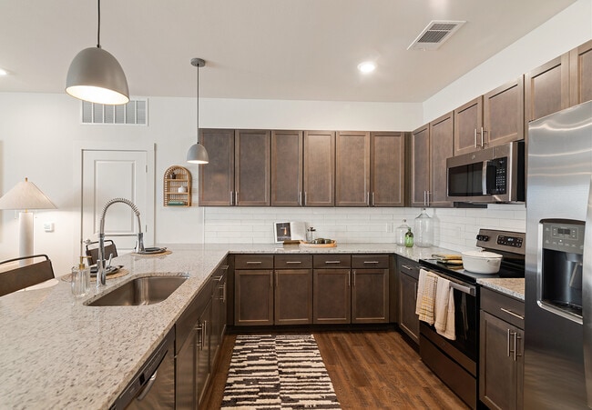 Building Photo - Cortland Chisholm Trail