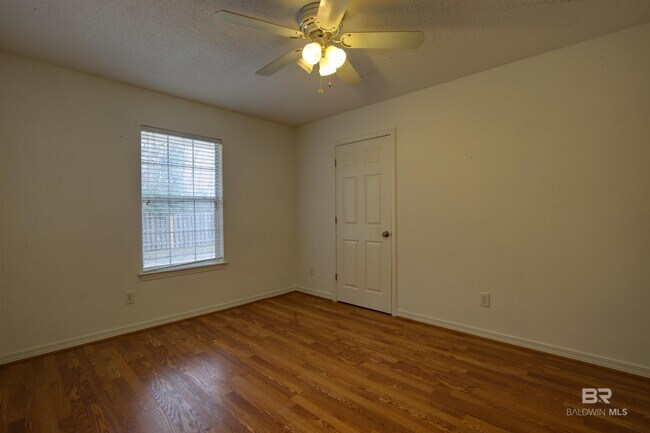 Building Photo - 139 Destrehan Rd