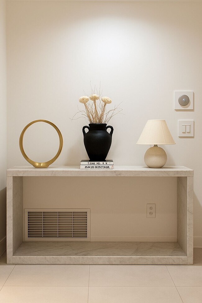 Building Photo - 201 Bedford Dr