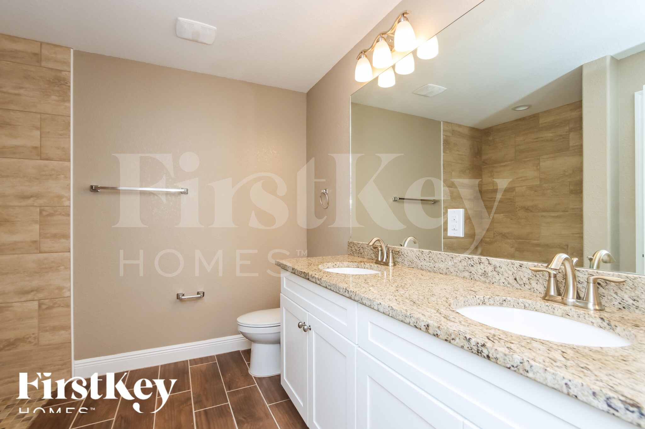 Building Photo - 770 Grandeur St SE