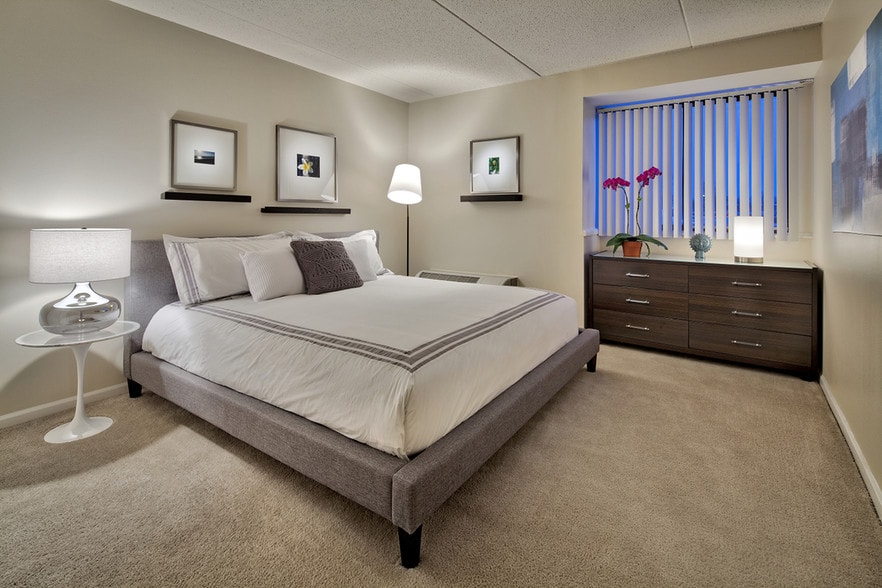 The GLEN VIEW 2600 Golf Rd Glenview IL 60025 Apartment Finder