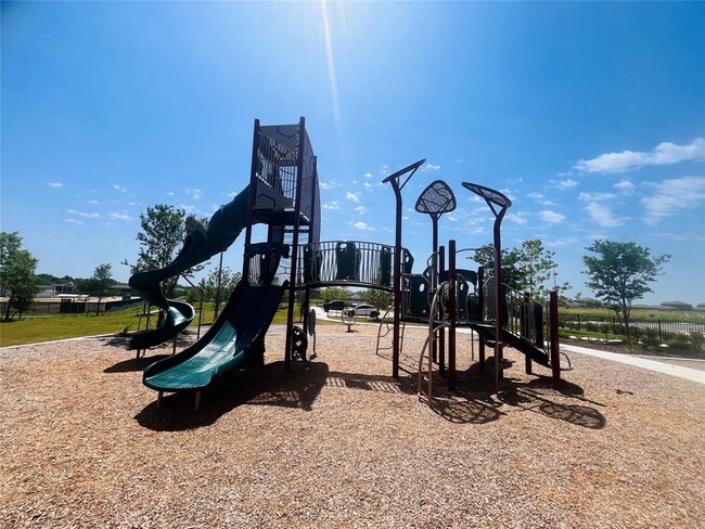 Building Photo - 325 Geode Glen