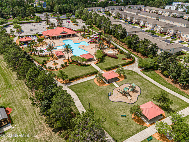 Building Photo - 1500 Calming Water Dr