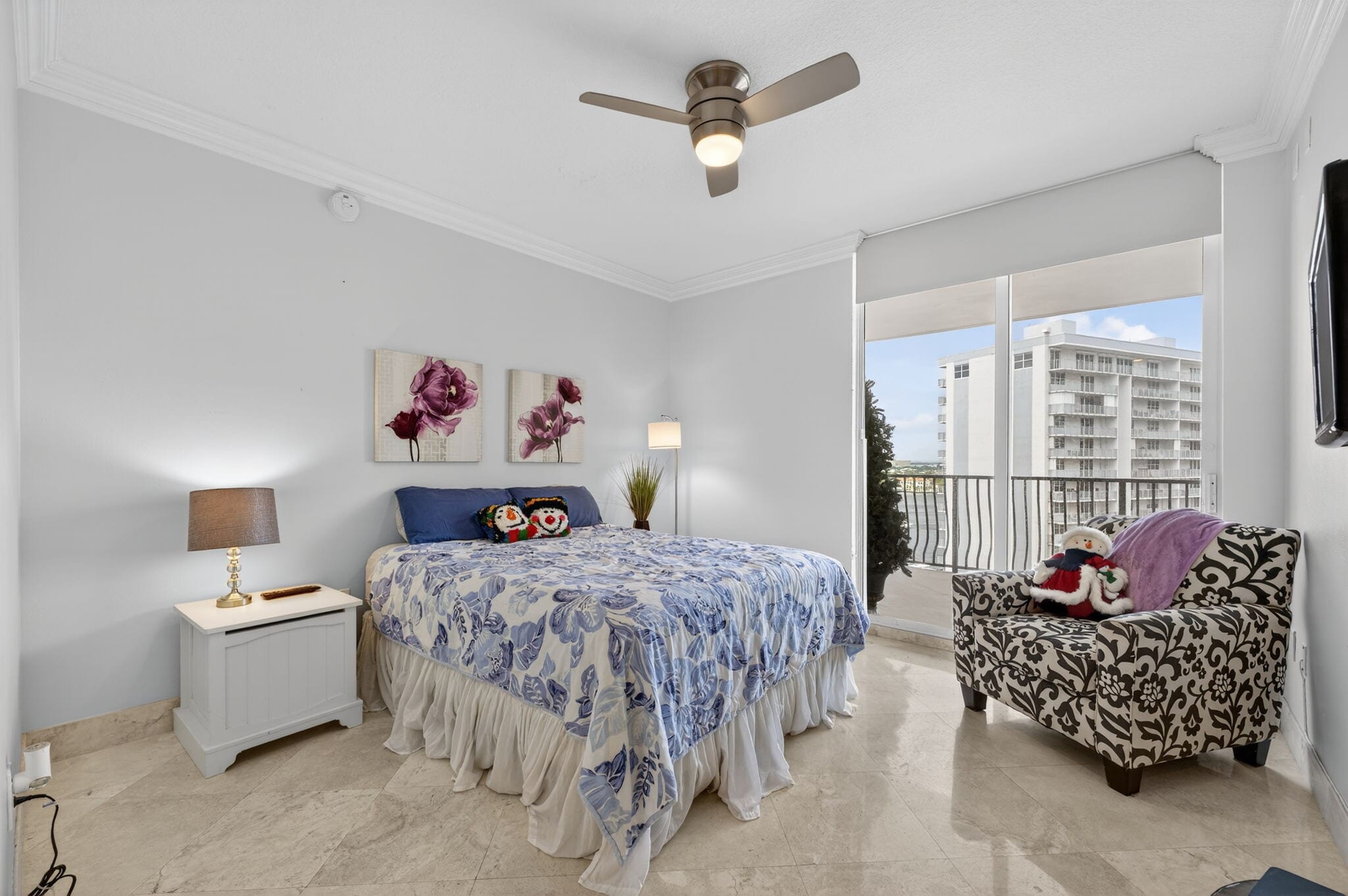 Building Photo - 100 S Birch Rd