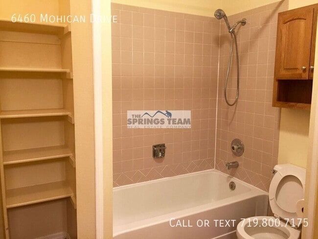 Building Photo - 6460 Mohican Dr