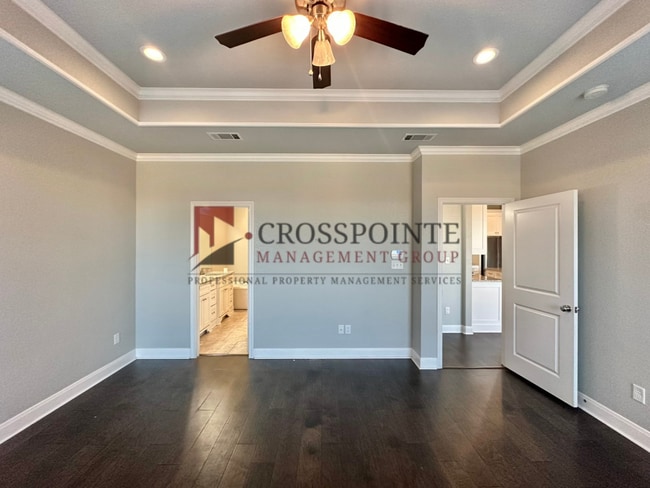 Building Photo - Stunning 3 Bed 2 Bath in South Tyler!