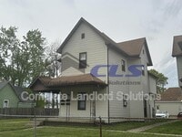 Building Photo - 1358 Chestnut St