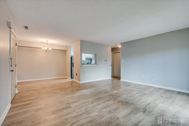 Building Photo - 5319 Ravens Crest Dr