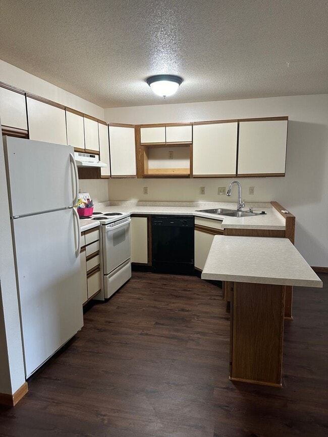 Interior Photo - River's Edge Apartments