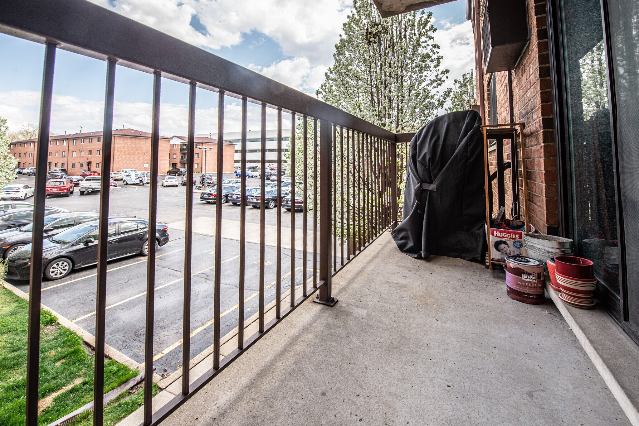 Building Photo - 5525 N Chester Ave