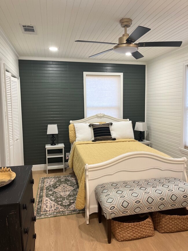 Building Photo - 904 Kentucky St