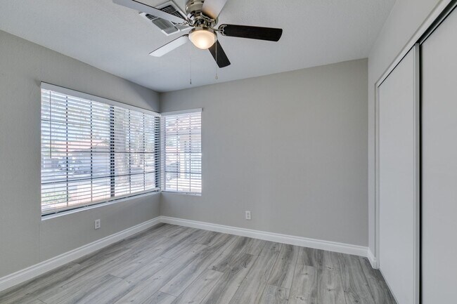 Building Photo - Beautiful Upgraded 3 Bedroom Home in Southwest Las Vegas!
