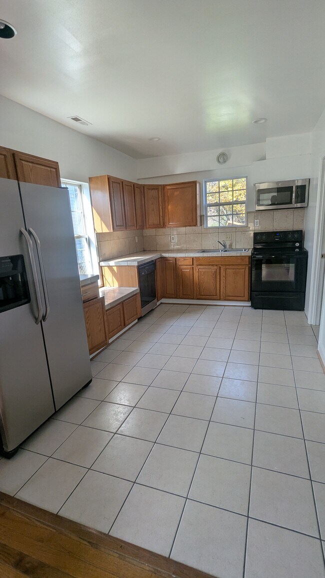 Building Photo - 3059 Midlothian Tpke